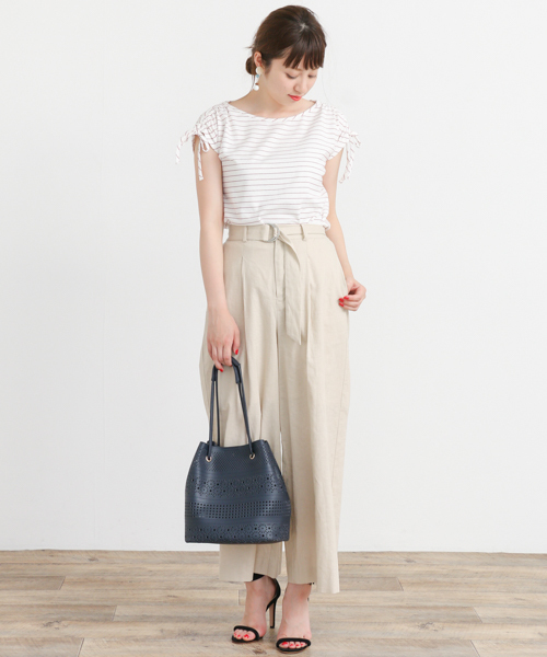 URBAN RESEARCH Sonny Label(アーバンリサーチサニーレーベル)の「Sonny Label シャーリングボーダーTシャツ(Tシャツ/カットソー・レディース・ブラック/ブルー/ピンク/レッド・FREE)」の9枚目の写真