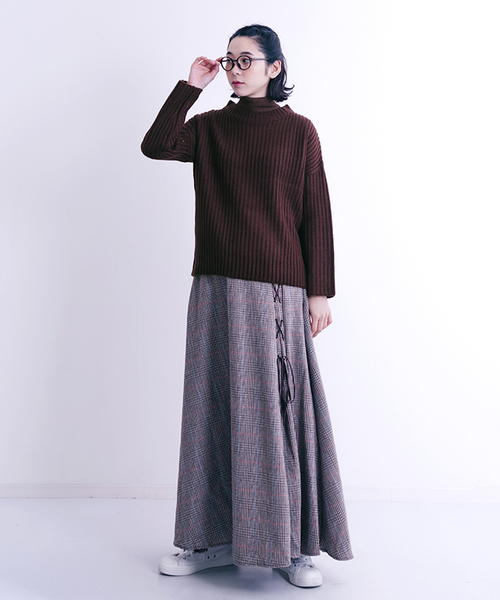 MERLOT（メルロー）の「リブニットプルオーバー640-7527（ニット/セーター・レディース・アイボリー/ラベンダー/ブラウン/チャコールグレー・FREE）」の17枚目の写真