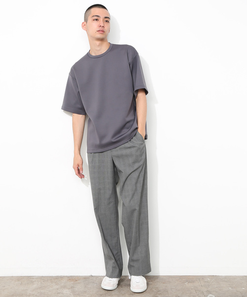 ADAM ET ROPE'（アダムエロペ）の「ブライトミニ裏毛スウェットT（Tシャツ/カットソー・メンズ・チャコールグレー/ライトグレー/ブラック・M/L）」の15枚目の写真
