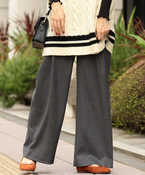 BEAUTY&YOUTH UNITED ARROWS（ビューティーアンドユースユナイテッドアローズ）の「BY∴ サキソニータックワイドパンツ ◆（その他パンツ・レディース・ダークグレー/ブラック/オフホワイト/グレー・SMALL/MEDIUM/LARGE）」の13枚目の写真
