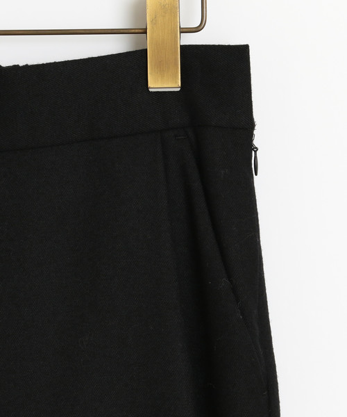 BEAUTY&YOUTH UNITED ARROWS（ビューティーアンドユースユナイテッドアローズ）の「BY∴ サキソニータックワイドパンツ ◆（その他パンツ・レディース・ダークグレー/ブラック/オフホワイト/グレー・SMALL/MEDIUM/LARGE）」の9枚目の写真