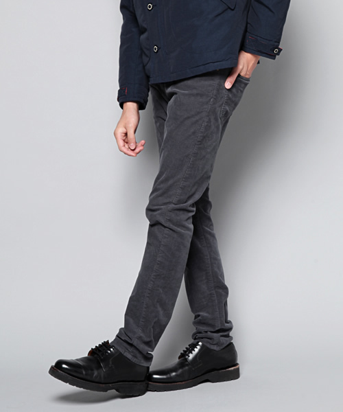 HYSTERIC GLAMOUR（ヒステリックグラマー）の「コーデュロイ スリムPT（その他パンツ・メンズ・ホワイト/チャコールグレー/イエロー/ブルー・31inch/28inch/29inch/30inch/32inch/34inch）」の6枚目の写真