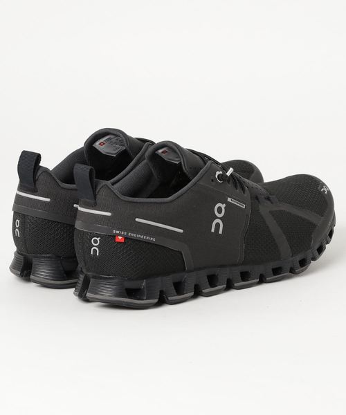 On(オン)の「オン On Cloud Waterproof クラウドウォータープルーフ Black & Lunar 19.99987(スニーカー・メンズ・ブラック×グレー・25.5cm/26.5cm/27.5cm/26.0cm/27.0cm/28.0cm/25.0cm/28.5cm/29.0cm)」の3枚目の写真