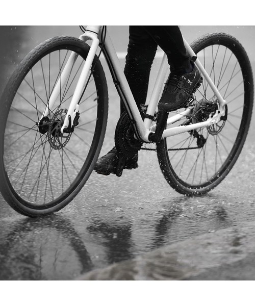 On(オン)の「オン On Cloud Waterproof クラウドウォータープルーフ Black & Lunar 19.99987(スニーカー・メンズ・ブラック×グレー・25.5cm/26.5cm/27.5cm/26.0cm/27.0cm/28.0cm/25.0cm/28.5cm/29.0cm)」の10枚目の写真