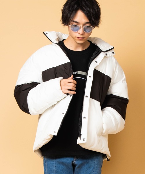 WEGO（ウィゴー）の「WEGO/バイカラーパフィーフェイクダウンジャケット（ダウンジャケット/コート・メンズ・ホワイト/パープル/レッド・MEDIUM/LARGE）」の2枚目の写真