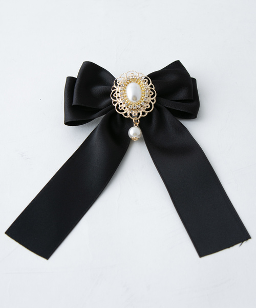 ROJITA(ロジータ)の「ワンポイントビジューバレッタ(バレッタ/ヘアクリップ・レディース・ブラック/ピンク/アイボリー・FREE)」の3枚目の写真