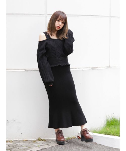 dazzlin(ダズリン)の「ケーブルイレギュラーネックプルオーバー(ニット/セーター・レディース・ブラック/グレー/アイボリー/モカ/グリーン/ベージュ/ブラウン・FREE)」の11枚目の写真