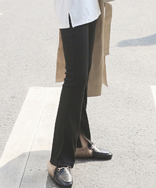 DAY CLOSET（デイ クローゼット）の「レディース スリット入りリブフレアパンツ（その他パンツ・レディース・ホワイト/ライトグレー/ブラック/ダークグレー/モカ/キャメル・ONE SIZE）」の10枚目の写真