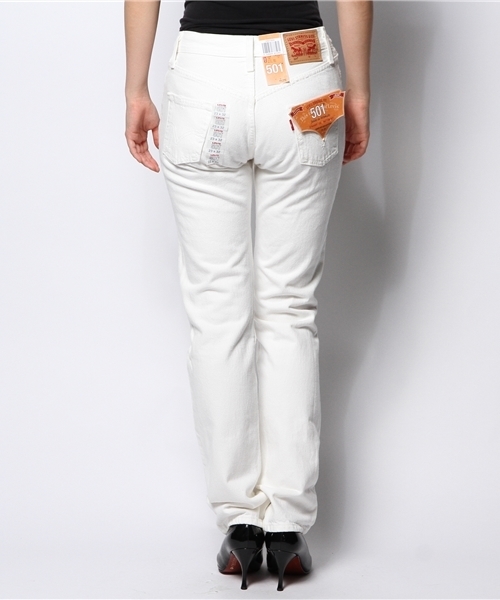 Levi's（リーバイス）の「501-レギュラーストレート/12.5oz ホワイトデニム（デニムパンツ・レディース・ホワイト・23inch/24inch/25inch/26inch/27inch）」の5枚目の写真
