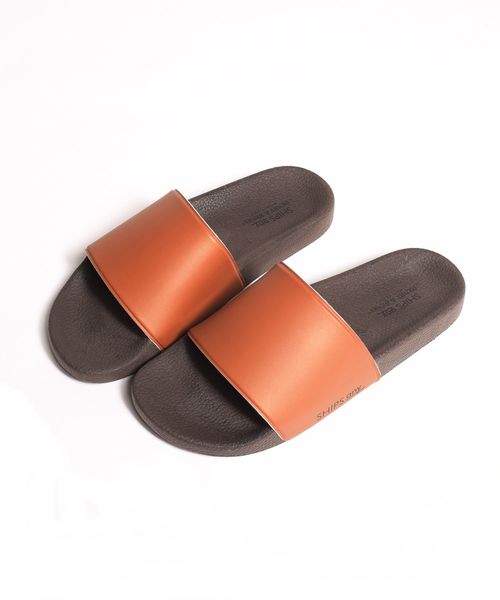 HENRY&HENRY（ヘンリーアンドヘンリー）の「SHIPS any×HENRY&HENRY: 別注 STYLE180 サンダル（サンダル・メンズ・ブラック/チャコールグレー/ブラウン/ネイビー・MEDIUM/LARGE）」の4枚目の写真