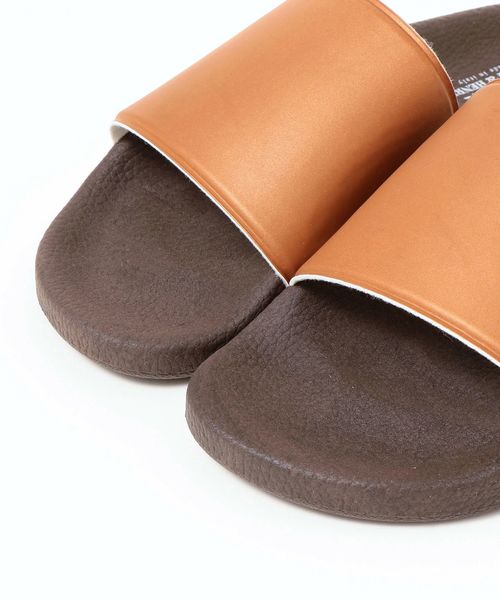 HENRY&HENRY（ヘンリーアンドヘンリー）の「SHIPS any×HENRY&HENRY: 別注 STYLE180 サンダル（サンダル・メンズ・ブラック/チャコールグレー/ブラウン/ネイビー・MEDIUM/LARGE）」の5枚目の写真