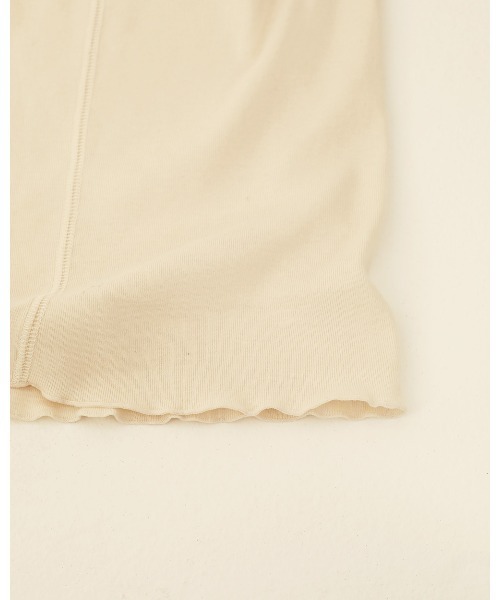 TODAYFUL（トゥデイフル）の「コンパクトシームレスTシャツ（Tシャツ/カットソー・レディース・オフホワイト/ベージュ・FREE）」の5枚目の写真