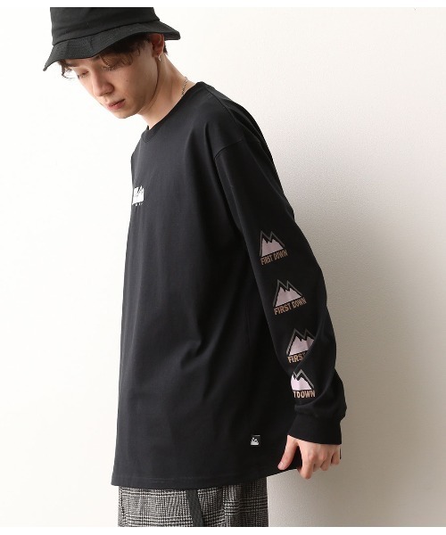 FIRST DOWN（ファーストダウン）の「【FIRST DOWN×JUNRed別注】袖プリント長袖Tシャツ（Tシャツ/カットソー・メンズ・ホワイト/ブラック/ベージュ・M/L）」の5枚目の写真