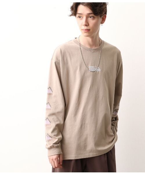 FIRST DOWN（ファーストダウン）の「【FIRST DOWN×JUNRed別注】袖プリント長袖Tシャツ（Tシャツ/カットソー・メンズ・ホワイト/ブラック/ベージュ・M/L）」の8枚目の写真
