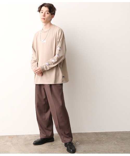 FIRST DOWN（ファーストダウン）の「【FIRST DOWN×JUNRed別注】袖プリント長袖Tシャツ（Tシャツ/カットソー・メンズ・ホワイト/ブラック/ベージュ・M/L）」の9枚目の写真