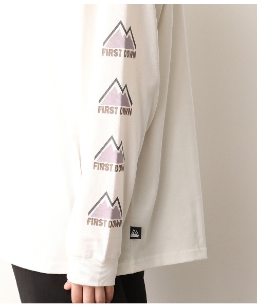 FIRST DOWN（ファーストダウン）の「【FIRST DOWN×JUNRed別注】袖プリント長袖Tシャツ（Tシャツ/カットソー・メンズ・ホワイト/ブラック/ベージュ・M/L）」の18枚目の写真