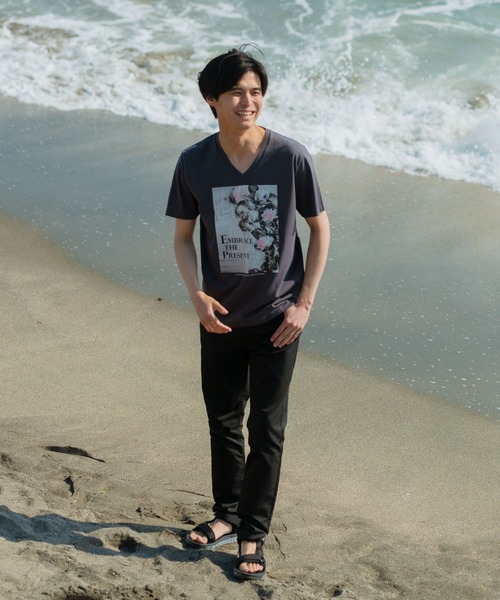 JEANS MATE(ジーンズメイト)の「【ZERO STAIN】ロゴ入りフォトTシャツ 汗染み防止加工 バイカーロゴ/絵画デザイン(Tシャツ/カットソー・メンズ・ライトベージュ/グレー/ホワイト系その他/ホワイト/ライトグリーン/ブラック/グレー系その他/ブルー・X-LARGE/LARGE/MEDIUM)」の20枚目の写真