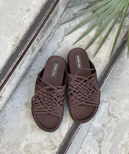 RIVE DROITE（リヴドロワ）の「柔らかな履き心地が魅力　プラットフォームサンダル（サンダル・レディース・ブラック/ベージュ/ブラウン・L/S/M）」の3枚目の写真