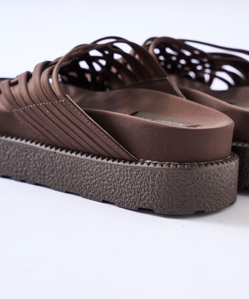 RIVE DROITE（リヴドロワ）の「柔らかな履き心地が魅力　プラットフォームサンダル（サンダル・レディース・ブラック/ベージュ/ブラウン・L/S/M）」の16枚目の写真