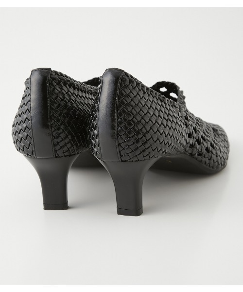 rienda（リエンダ）の「スクエアトゥクロシェシューズ（パンプス・レディース・ブラウン/ブラック/ライトベージュ・SMALL/MEDIUM/LARGE）」の5枚目の写真