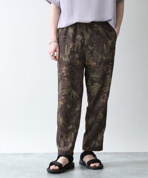 RAGEBLUE（レイジブルー）の「＜セットアップ着用可能＞総柄プリントリラックスイージーパンツ/936950（スラックス・メンズ・ブラック/ブラウン/オレンジ・MEDIUM/LARGE）」の2枚目の写真