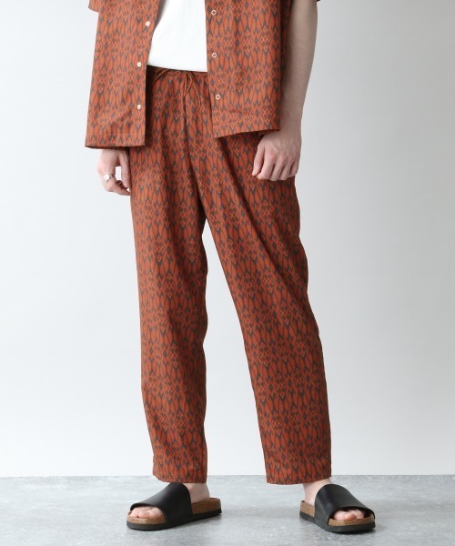 RAGEBLUE（レイジブルー）の「＜セットアップ着用可能＞総柄プリントリラックスイージーパンツ/936950（スラックス・メンズ・ブラック/ブラウン/オレンジ・MEDIUM/LARGE）」の7枚目の写真