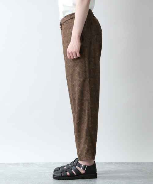 RAGEBLUE（レイジブルー）の「＜セットアップ着用可能＞総柄プリントリラックスイージーパンツ/936950（スラックス・メンズ・ブラック/ブラウン/オレンジ・MEDIUM/LARGE）」の14枚目の写真