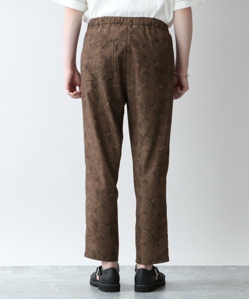 RAGEBLUE（レイジブルー）の「＜セットアップ着用可能＞総柄プリントリラックスイージーパンツ/936950（スラックス・メンズ・ブラック/ブラウン/オレンジ・MEDIUM/LARGE）」の9枚目の写真