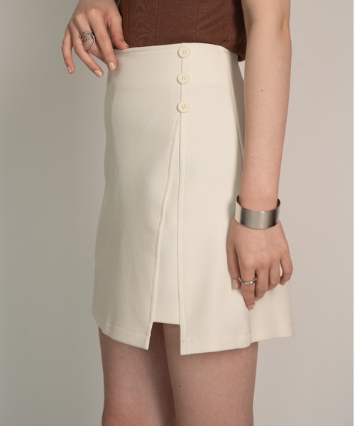yuue' ( wear )（ユーイ）の「スリット風ミニスカート（スカート