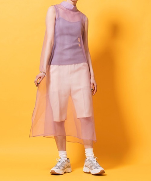 lautreamont BLEUBLANC(ロートレアモンブルーブラン)の「ストレッチツイルドロストショートパンツ【セットアップ対応】(その他パンツ・レディース・ベージュ/ネイビー/イエロー・11号/9号)」の19枚目の写真