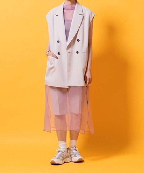 lautreamont BLEUBLANC(ロートレアモンブルーブラン)の「ストレッチツイルドロストショートパンツ【セットアップ対応】(その他パンツ・レディース・ベージュ/ネイビー/イエロー・11号/9号)」の20枚目の写真