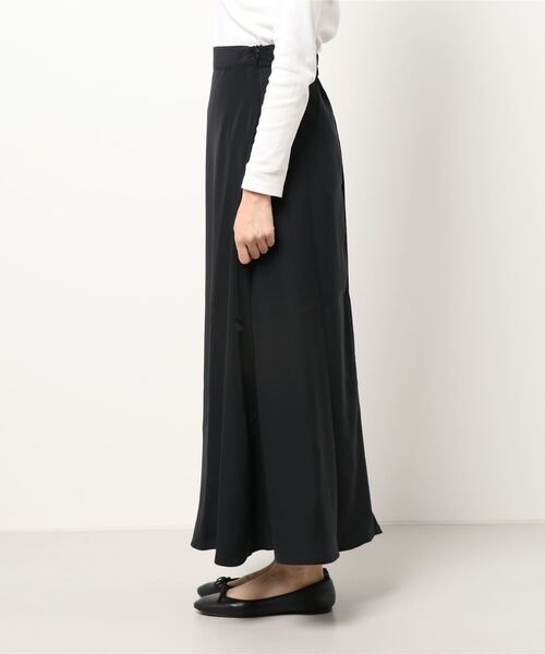 COLONY 2139（コロニートゥーワンスリーナイン）の「トロタッチフレアスカート（スカート・レディース・ミント/ブラック/グレイッシュベージュ・MEDIUM/LARGE）」の4枚目の写真