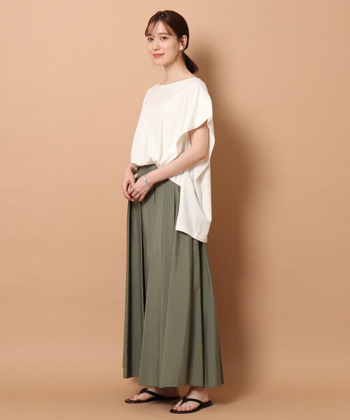 DRESSTERIOR(ドレステリア)の「◆タックドレープジャージプルオーバー(Tシャツ/カットソー・レディース・ダークグレー/ブルー/オフホワイト/ライトグリーン・38)」の18枚目の写真