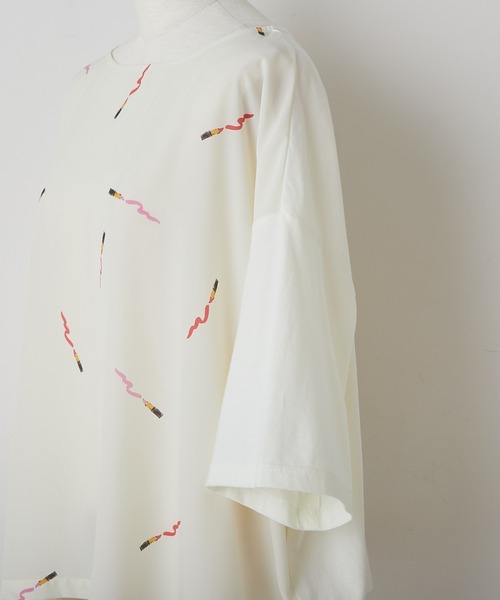 BEARDSLEY(ビアズリー)の「リップスティックTシャツ(Tシャツ/カットソー・レディース・アイボリー/ネイビー・FREE)」の8枚目の写真