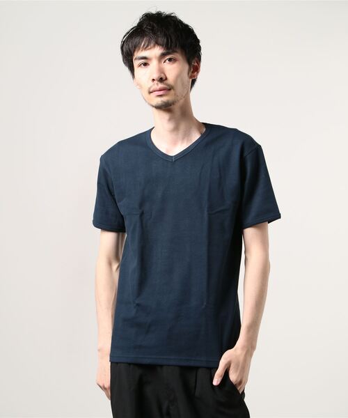 AVIREX（アヴィレックス）の「AVIREX（アヴィレックス）DAILY SS V-NECK T-SHIRT / デイリーVネックTシャツ（Tシャツ/カットソー・メンズ・ホワイト/グレー/ブラック/チャコール/オリーブ/ロイヤルブルー・LARGE/SMALL/MEDIUM/X-LARGE）」の6枚目の写真