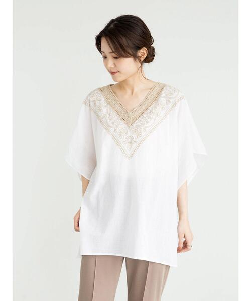 Green　Parks（グリーンパークス）の「Iインド刺繍Vネックブラウス＊（シャツ/ブラウス・レディース・ブルー/オフホワイト/ブラック・FREE）」の7枚目の写真