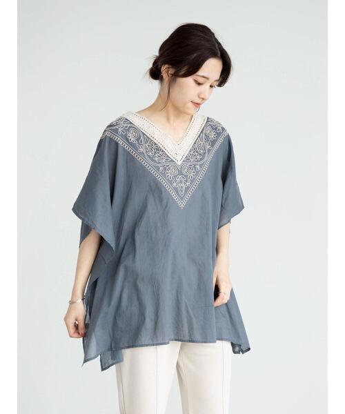 Green　Parks（グリーンパークス）の「Iインド刺繍Vネックブラウス＊（シャツ/ブラウス・レディース・ブルー/オフホワイト/ブラック・FREE）」の9枚目の写真