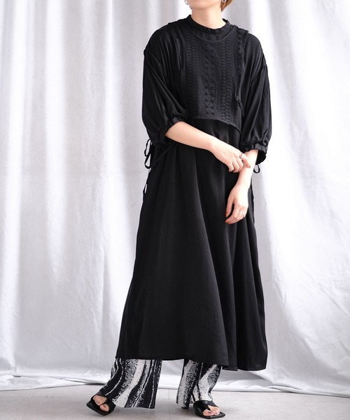 ANDJ（アンドジェイ）の「レース胸当て付きポプリンワンピース