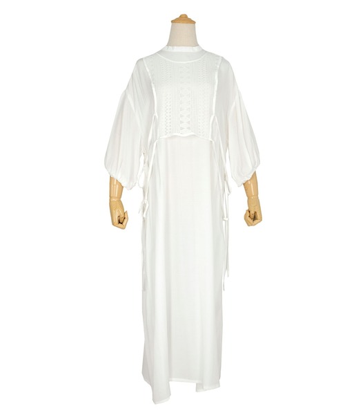 ＡＮＤＪ（アンドジェイ）の「レース胸当て付きポプリンワンピース（ワンピース・レディース・ブラック/ホワイト/ブラウン・M）」の19枚目の写真