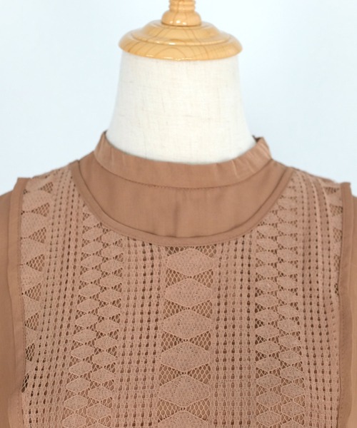 ＡＮＤＪ（アンドジェイ）の「レース胸当て付きポプリンワンピース（ワンピース・レディース・ブラック/ホワイト/ブラウン・M）」の22枚目の写真