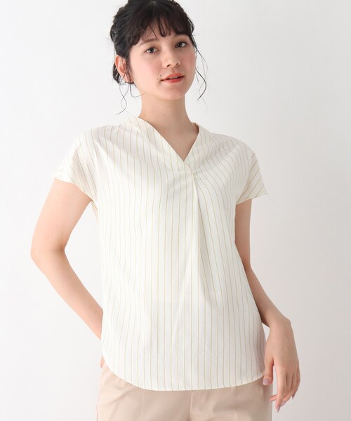 DRESKIP（ドレスキップ）の「◆ひんやりバックスリットブラウス（シャツ/ブラウス・レディース・ブラック系2/ダークグリーン系2/ネイビー系1・02/03/04）」の2枚目の写真