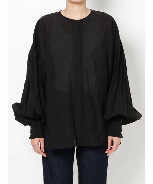 Ungrid(アングリッド)の「フロントタックシアーボリュームブラウス(シャツ/ブラウス・レディース・ブラック/アイボリー・FREE)」の11枚目の写真