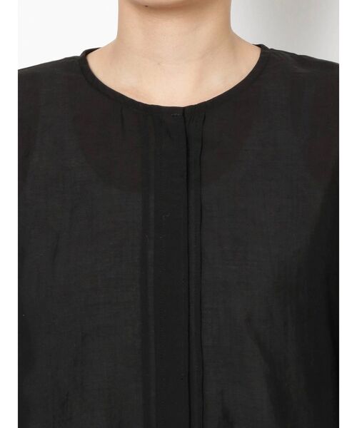 Ungrid(アングリッド)の「フロントタックシアーボリュームブラウス(シャツ/ブラウス・レディース・ブラック/アイボリー・FREE)」の14枚目の写真