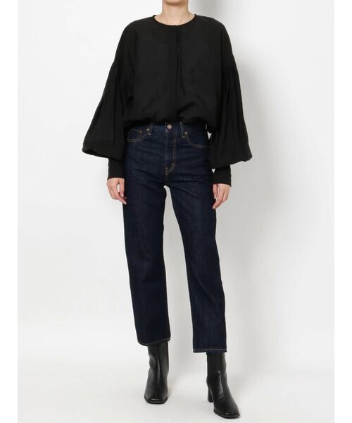 Ungrid(アングリッド)の「フロントタックシアーボリュームブラウス(シャツ/ブラウス・レディース・ブラック/アイボリー・FREE)」の17枚目の写真