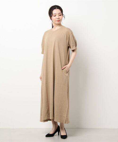 Lugnoncure（ルノンキュール）の「ドロップショルダー風フレアワンピース（ワンピース・レディース・イエロー/カーキ/ブラック/ベージュ・ﾌﾘ-）」の2枚目の写真