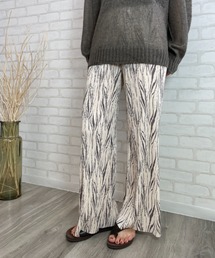 Chiaro | ゼブラ柄楊柳プリーツストレートパンツ(その他パンツ)