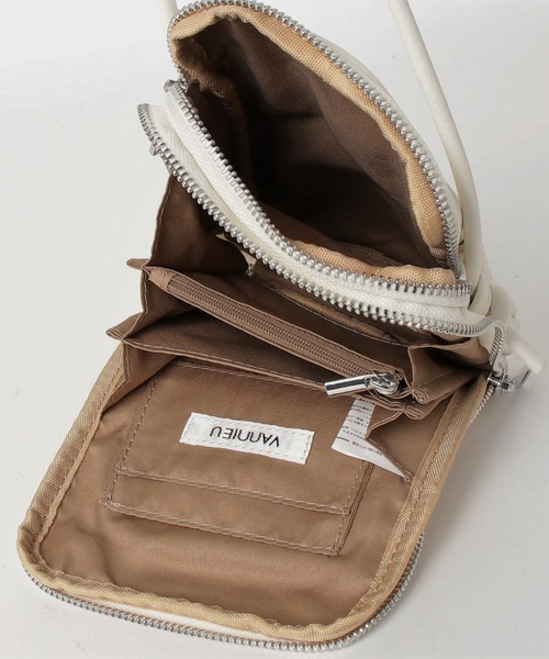 VANNIE U(ヴァニーユー)の「ウォレットショルダーBAG(ショルダーバッグ・レディース・ブラック/シルバー/アイボリー・FREE)」の15枚目の写真