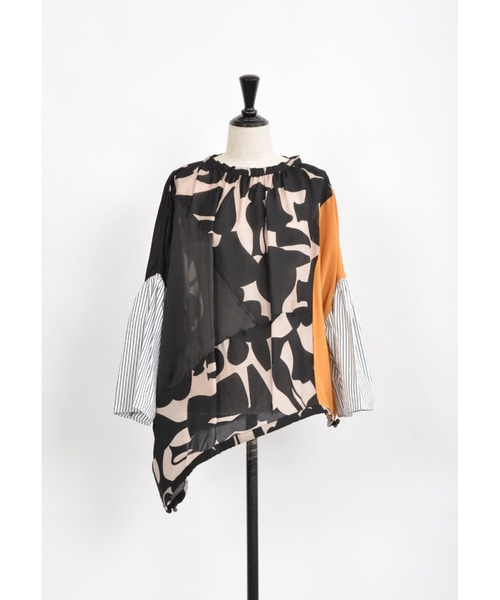 gomme（ゴム）の「フラワーベースプリント　ギャザーブラウス（シャツ/ブラウス・レディース・ブラック/チャコールグレー/ベージュ・MEDIUM）」の19枚目の写真