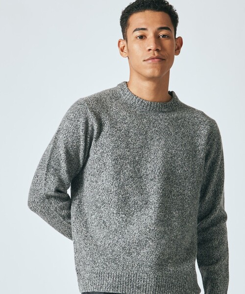 J.PRESS(ジェイプレス)の「【Cash Lamb's Wool】クルーネック ニット(ニット/セーター・メンズ・レッド系/グレー系/グリーン系/ブルー系/ベージュ系/サックスブルー系・LARGE/MEDIUM/X-LARGE)」の2枚目の写真