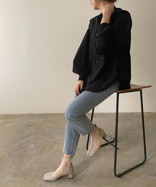 210nouve（トゥージュヌーブ）の「スクエアトゥシアーパイピングブーツ（ブーツ・レディース・ベージュ/ブラック・39/38/36/37）」の19枚目の写真